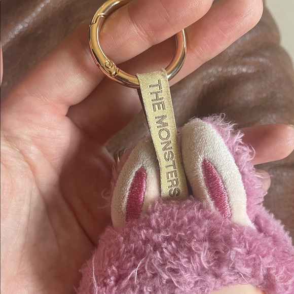 Labubu Keychain - Picture 5 of 7